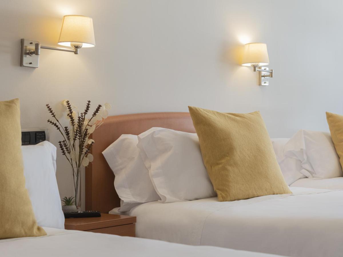 Hostal Alba Луго Екстериор снимка